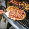 pizzas cuite dans bbq traeger
